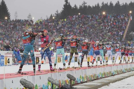 NordicFocus 18.12.2016, Nove Mesto, Czech Republic (CZE): Marie Dorin Habert (FRA), Gabriela Koukalova (CZE), Yuliia Dzhima (UKR), Franziska Preuss (GER), Dorothea Wierer (ITA), (l-r) - IBU world cup biathlon, mass women, Nove Mesto (CZE). www.nordicfocus.com. © Man