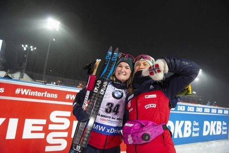 NordicFocus 21.12.2018, Nove Mesto, Czech Republic (CZE):Marte Olsbu Roeiseland (NOR), Ingrid Landmark Tandrevold (NOR), (l-r) - IBU world cup biathlon, sprint women, Nove Mesto (CZE). www.nordicfocus.com. © Manzoni/NordicFocus. Every downloaded picture is fee-liab
