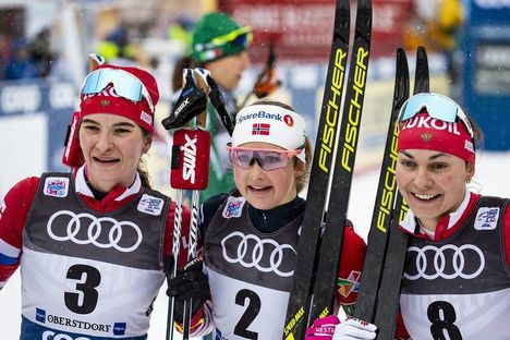NordicFocus 02.01.2019, Oberstdorf, Germany (GER):Natalia Nepryaeva (RUS), Ingvild Flugstad Oestberg (NOR), Anastasia Sedova (RUS), (l-r) - FIS world cup cross-country, tour de ski, mass women, Oberstdorf (GER). www.nordicfocus.com. © Modica/NordicFocus. Every dow