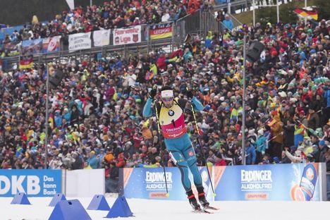 NordicFocus 06.01.2018, Oberhof, Germany (GER):Martin Fourcade (FRA) - IBU world cup biathlon, pursuit men, Oberhof (GER). www.nordicfocus.com. © Manzoni/NordicFocus. Every downloaded picture is fee-liable.