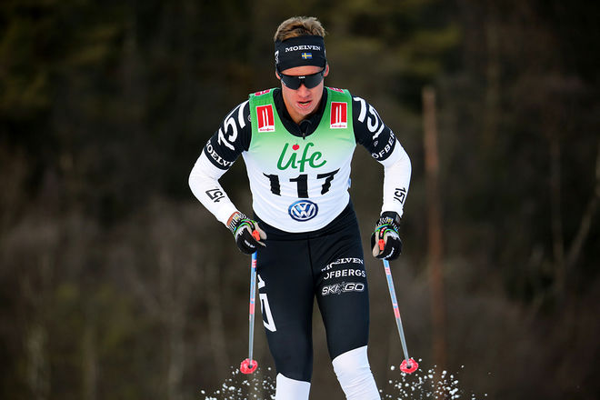 EMIL PERSSON har redan hunnit ta över ungdomströjan i Visma Ski Classics efter premiären i Livigno. På lördag väntar Kaiser Maximilian Lauf i VM-byn Seefeld i Österrike. Foto/rights: KJELL-ERIK KRISTIANSEN/kekstock.com