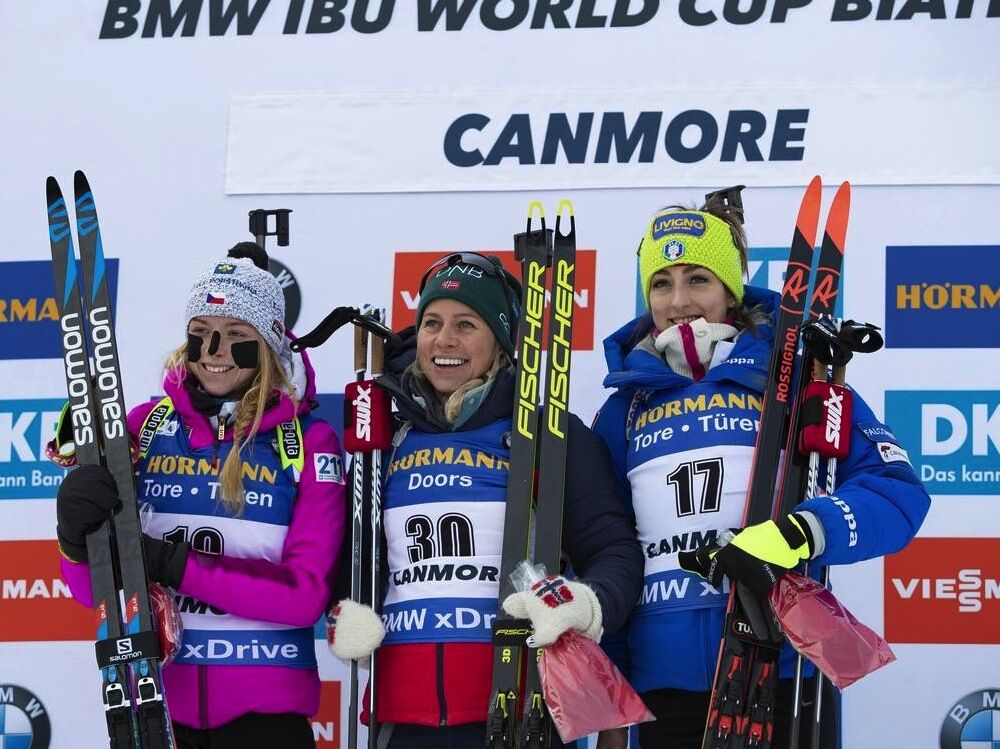 07.02.2019, Canmore, Canada (CAN):Marketa Davidova (CZE), Tiril Eckhoff (NOR), Lisa Vittozzi (ITA), (l-r) -  IBU world cup biathlon, short individual women, Canmore (CAN). www.nordicfocus.com. © Manzoni/NordicFocus. Every downloaded picture is fee-liabl