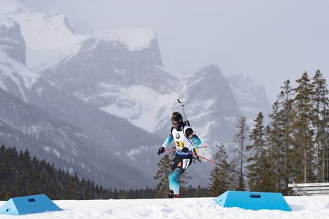 NordicFocus 08.02.2019, Canmore, Canada (CAN):Simon Fourcade (FRA) - IBU world cup biathlon, relay men, Canmore (CAN). www.nordicfocus.com. © Manzoni/NordicFocus. Every downloaded picture is fee-liable.