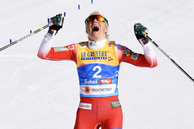 THERESE JOHAUG kunde inte hålla tårarna borta då hon vann 15 km skiathlon på VM i Seefeld – fyra år efter att hon härjade på VM i Falun, hennes förra mästerskap. Foto/rights: ROLF ZETTERBERG/kekstock.com