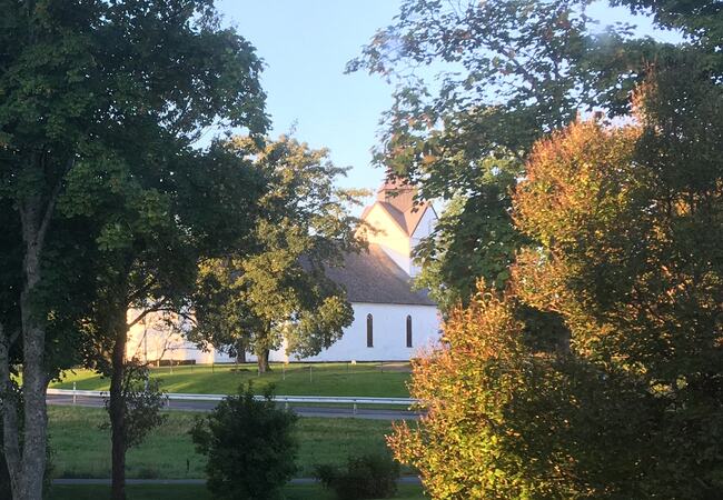 Herøy kirke. (Foto: Gunver Birgitte Nielsen)