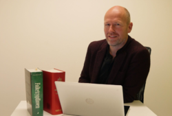 JUSS OG ETIKK: Juristene må kobles tidlig på i IT-utviklingen, mener Haakon Hertzberg, assisterende kunnskapsdirektør i NAV og selv jurist.