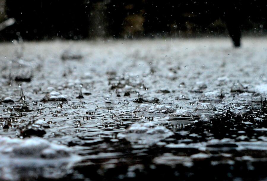 Regn Flom