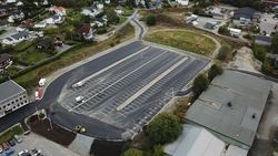 Midlertidig parkeringsplass ved Vestby vgs er nå åpnet. Foto Vestby avis Midlertidig parkeringsplass ved Vestby vgs er nå åpnet
