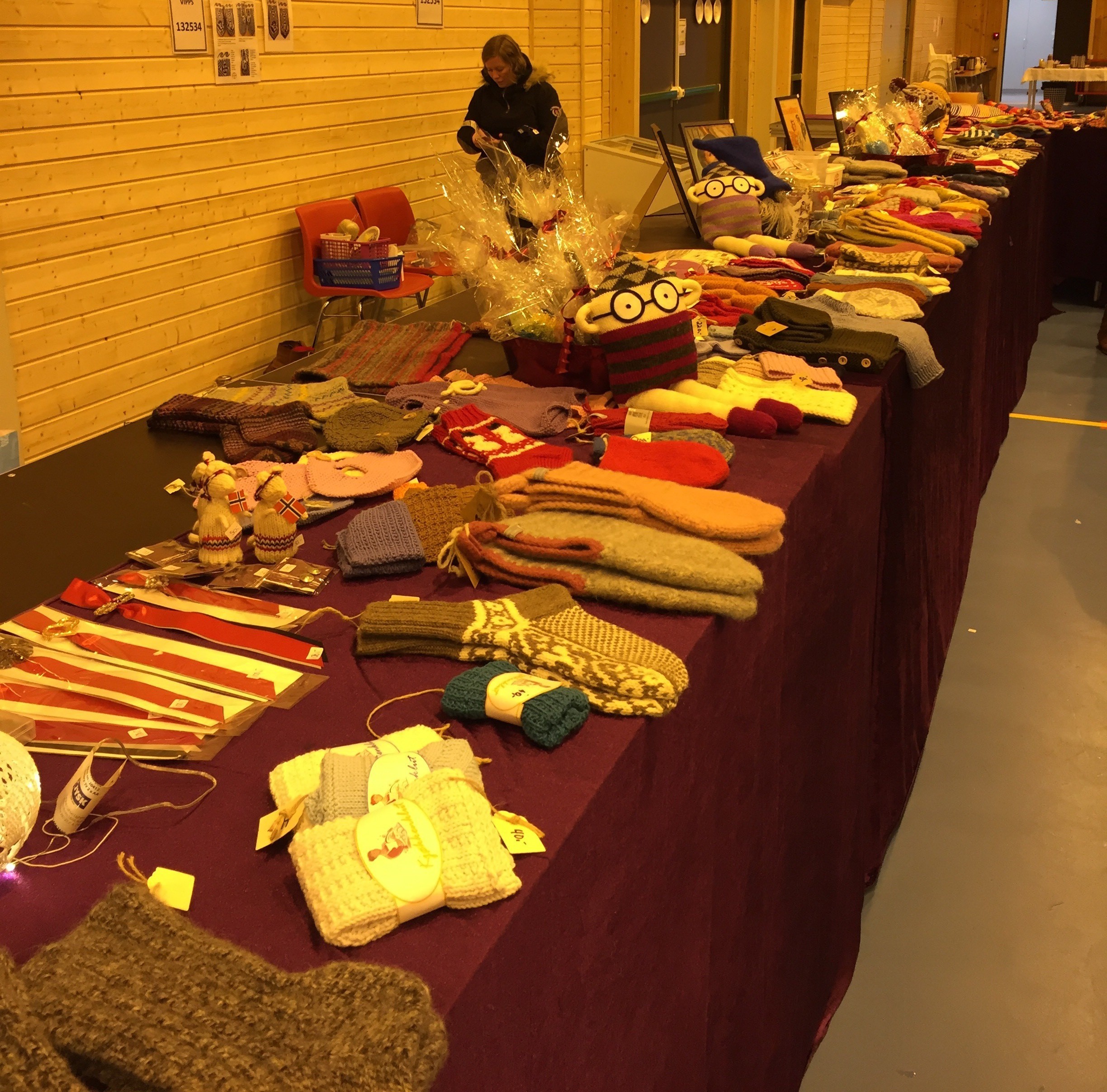 Julemesse i Herøyhallen 2019_salg