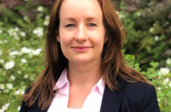 Leonora Onarheim Bergsjø er PhD ved Det teologiske fakultet, Universitetet i Oslo. Hun er forfatter og forsker på digital etikk. Hun leder NORDE Norsk råd for digital etikk. Foto: DND
