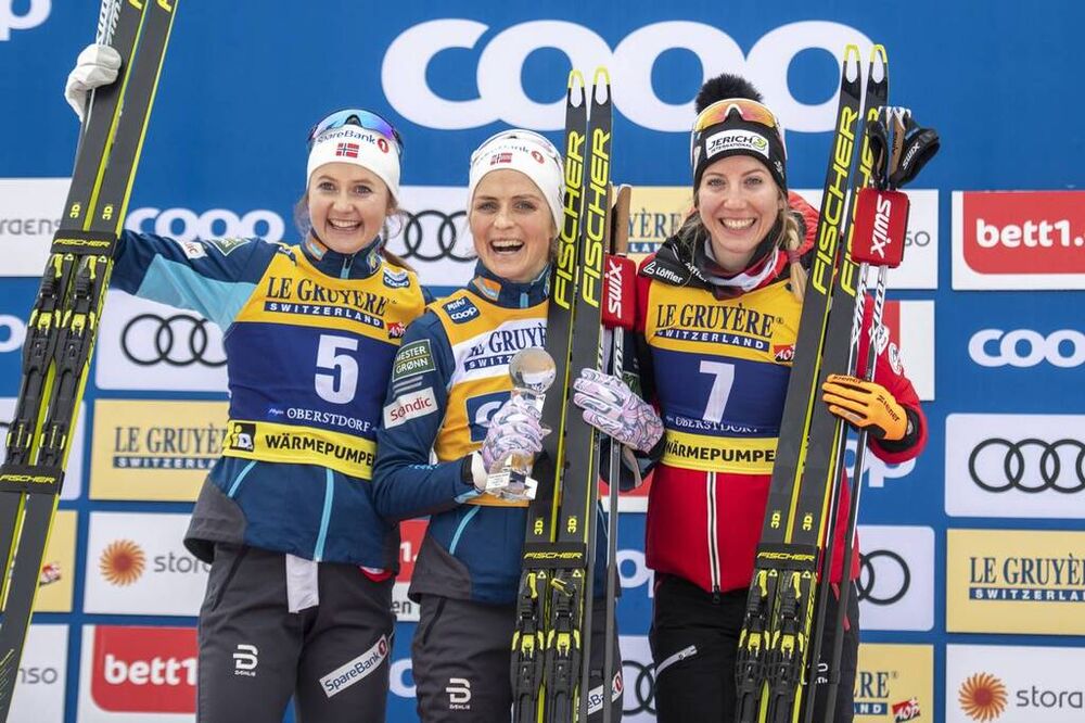 25.01.2020, Oberstdorf, Germany (GER):Ingvild Flugstad Oestberg (NOR), Therese Johaug (NOR), (l-r) - FIS world cup cross-country, skiathlon women, Oberstdorf (GER). www.nordicfocus.com. © Thibaut/NordicFocus. Every downloaded picture is fee-liable.