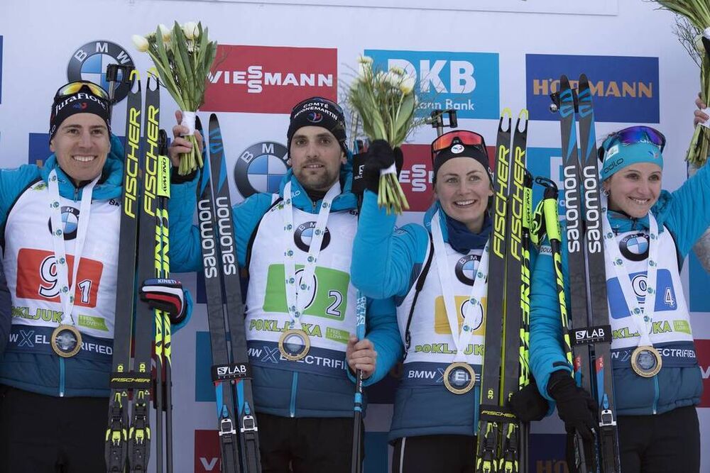 25.01.2020, Pokljuka, Slovenia (SLO):Quentin Fillon Maillet (FRA), Simon Desthieux (FRA), Justine Braisaz (FRA), Julia Simon (FRA), (l-r) -  IBU world cup biathlon, relay mixed, Pokljuka (SLO). www.nordicfocus.com. © Manzoni/NordicFocus. Every downloade