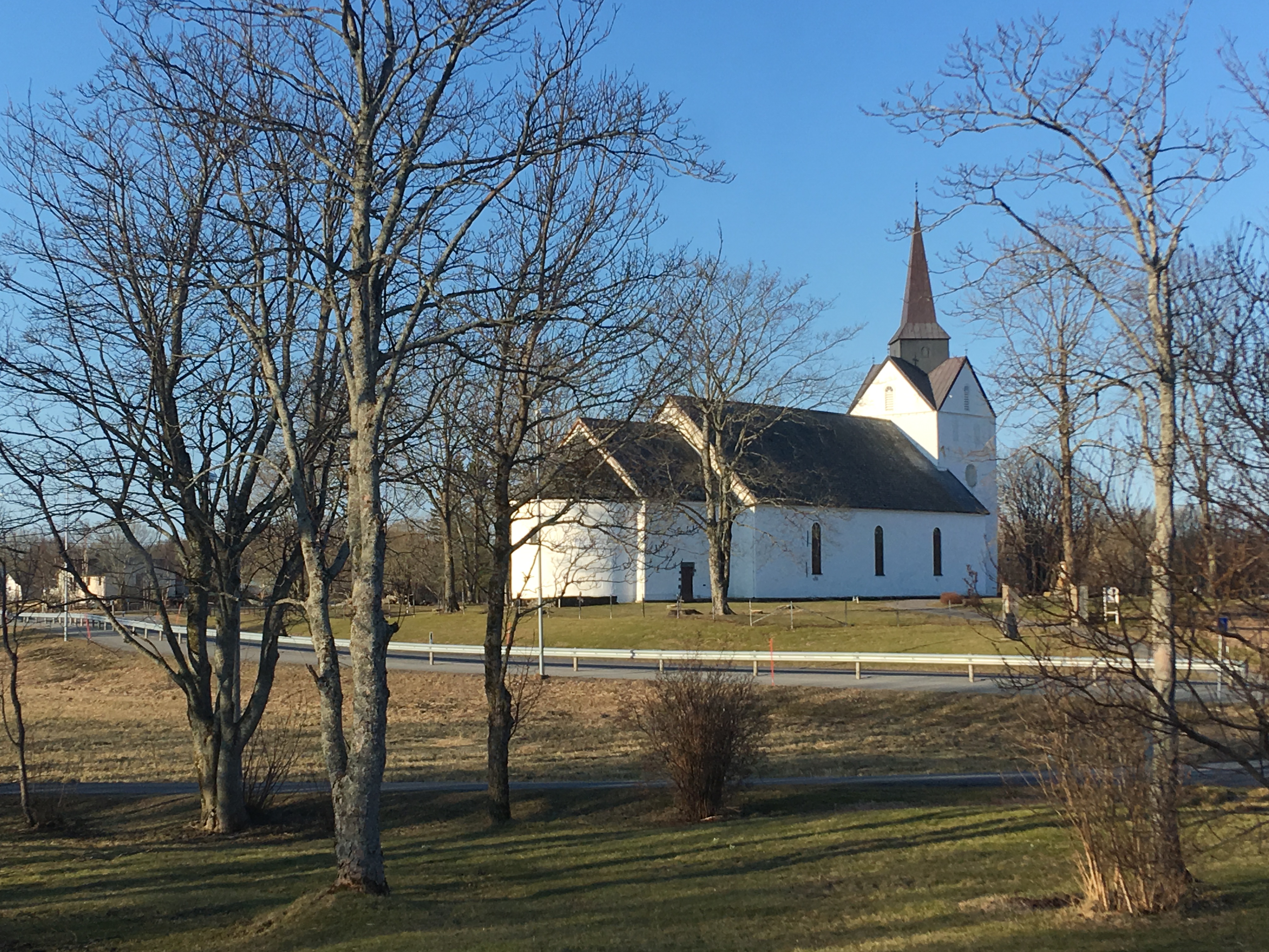 Herøy kirke2