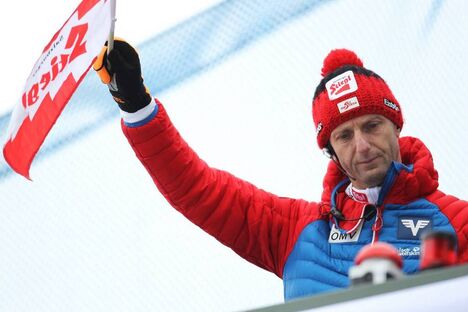 NordicFocus 09.01.2015, Bad Mitterndorf, Austria (AUT): Heinz Kuttin (AUT), headcoach team Austria- FIS world cup ski jumping, individual HS200, training, qualification, Bad Mitterndorf (AUT). www.nordicfocus.com. © Domanski/NordicFocus. Every downloaded picture i
