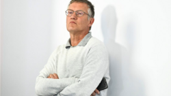 Diskusjonen som nå pågår i Sverige, er et varsel. Solbergregjeringenes ønske om mer liberalisering og velferdsmiks bør skrinlegges snarest. Det er uklokt å innføre enda mer av det vi nå vet at fungerer aller dårligst. Det eldreomsorgen trenger er