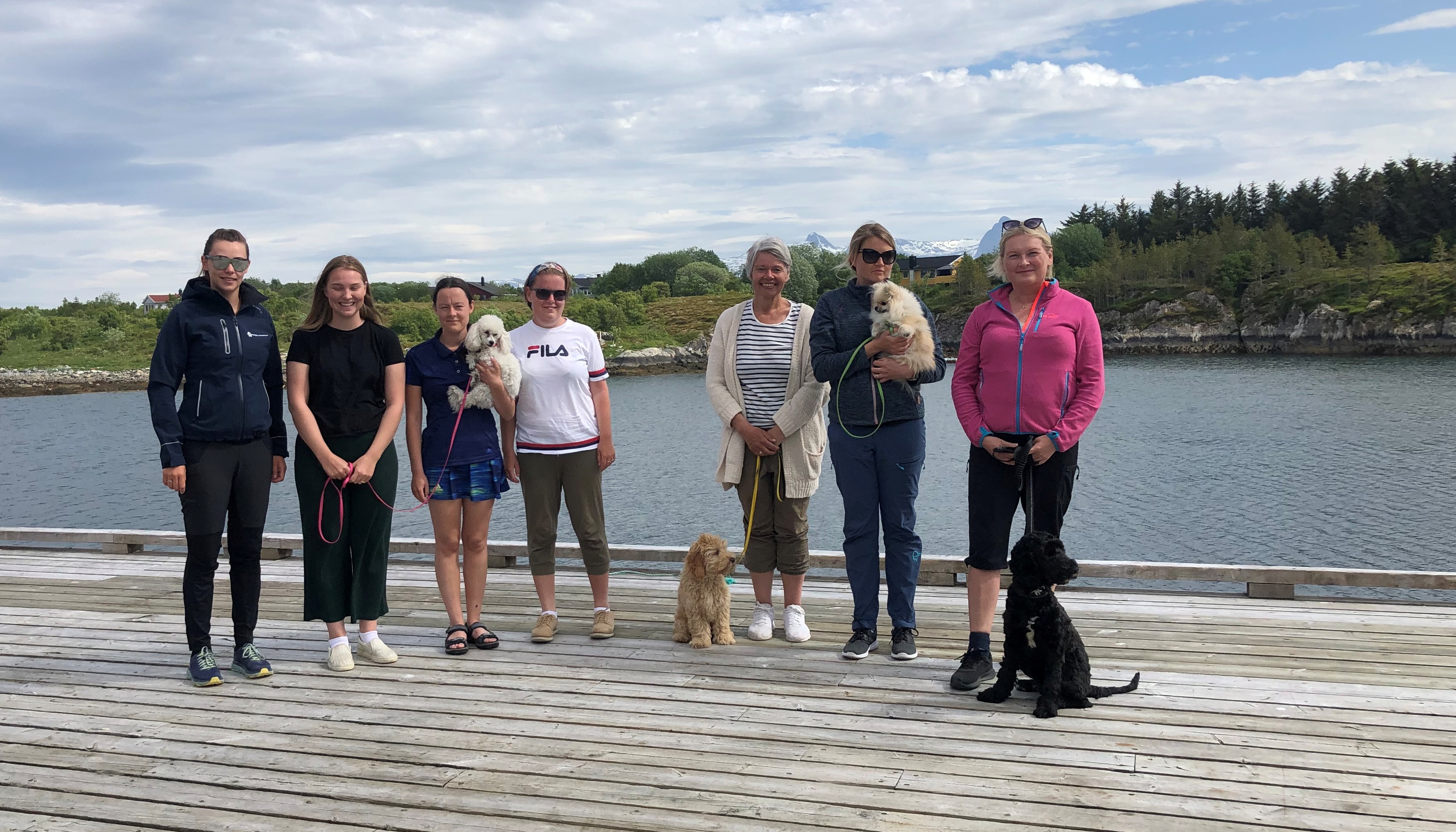 Hilde-Britt arrangerer hundekurs på Herøy