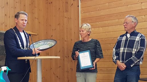 ordfører overrekker miljøpris 2020 Miljøpris 2020