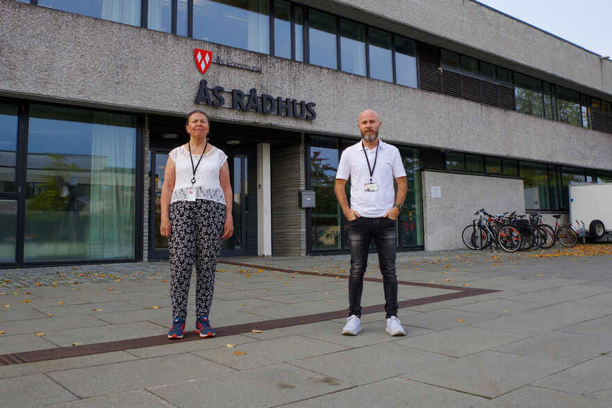 Kommuneoverlege i Ås Sidsel Storhaug, og beredskapskoordinator Bjørn-Erik Pedersen. Foto: Ås kommune/Ellen M. Ceeberg Kommuneoverlege i Ås Sidsel Storhaug, og beredskapskoordinator Bjørn-Erik Pedersen. Foto: Ås kommune/Ellen M. Ceeberg