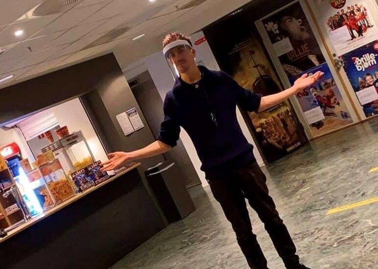 Kinosjef Martin Øsmundset ønsker velkommen til en trygg kinoopplevelse Kinosjef Martin Øsmundset ønsker velkommen til en trygg kinoopplevelse