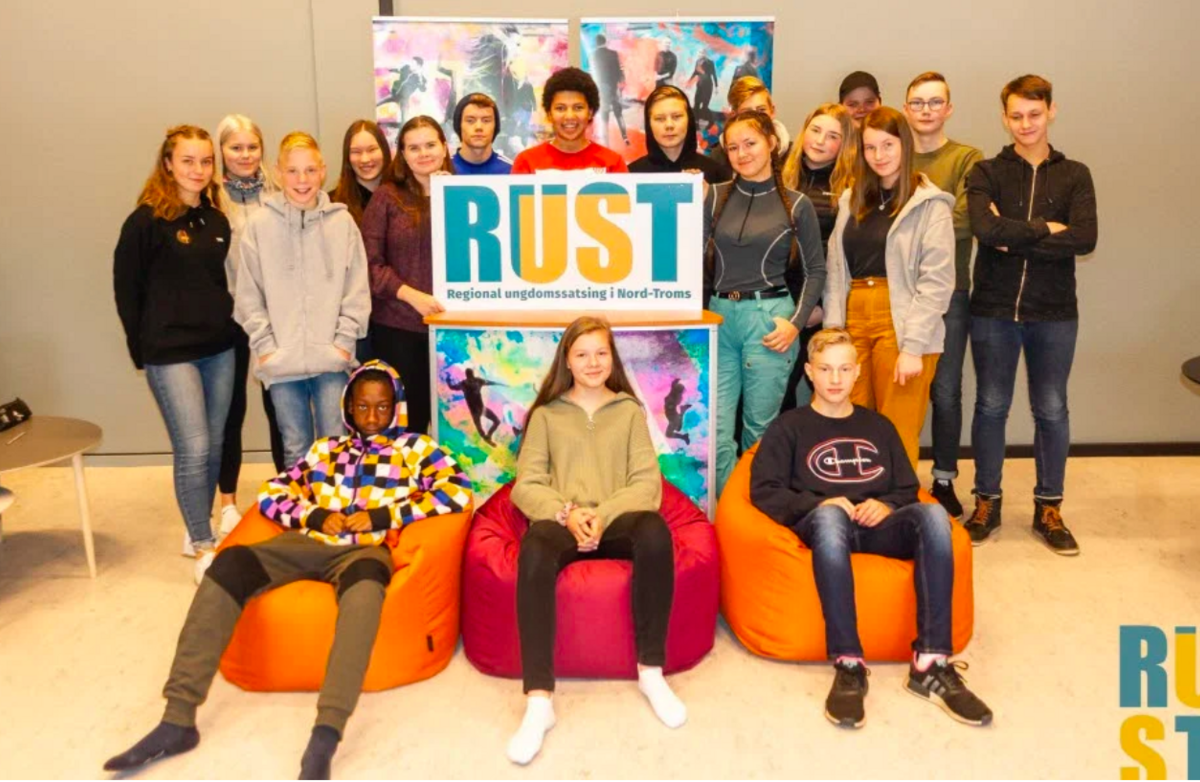 Ungdomsrådene i Nord-Troms får årlig opplæring i ungdomsrådsarbeid på RUST-konferansen. Foto: Marie Baird