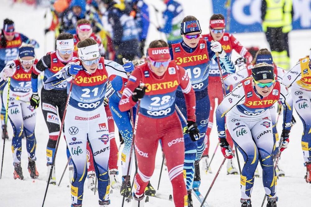 02.01.2021 Val Mustair, Switzerland (SUI):Ebba Andersson (SWE), Johanna Matintalo (FIN), (l-r)  - FIS world cup cross-country, tour de ski, mass women, Val Mustair (SUI). www.nordicfocus.com. © Modica/NordicFocus. Every downloaded picture is fee-liable.