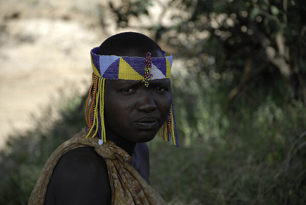 Reisefotograf Artikkel Portrett ung dame Tanzania