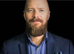 - Det finnes bare en ting som skiller alle selskap i hele Norge, og det er kulturen, sier Svante Randlert. - To banker gjør i utgangspunktet det samme, men det er kulturen som skiller dem fra hverandre. Kultur er noe man må leve, det er ingenting som kan fortelles. Foto: Oskar Omne.