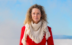 Miriam Rasch er ledermentor med 20 års erfaring som leder, drevet eget firma i 13 år og er utdannet innen gestaltterapi, psykologi, ledelse og økonomi med spesialisering innen skatt og regnskap. Foto: BT Stokke AS.