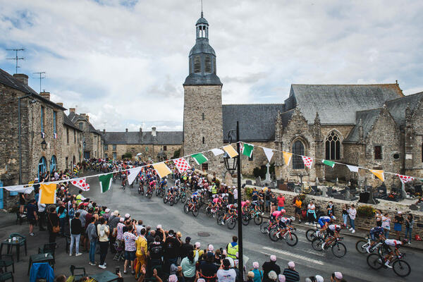 Photo : Le Tour Officiel / Facebook