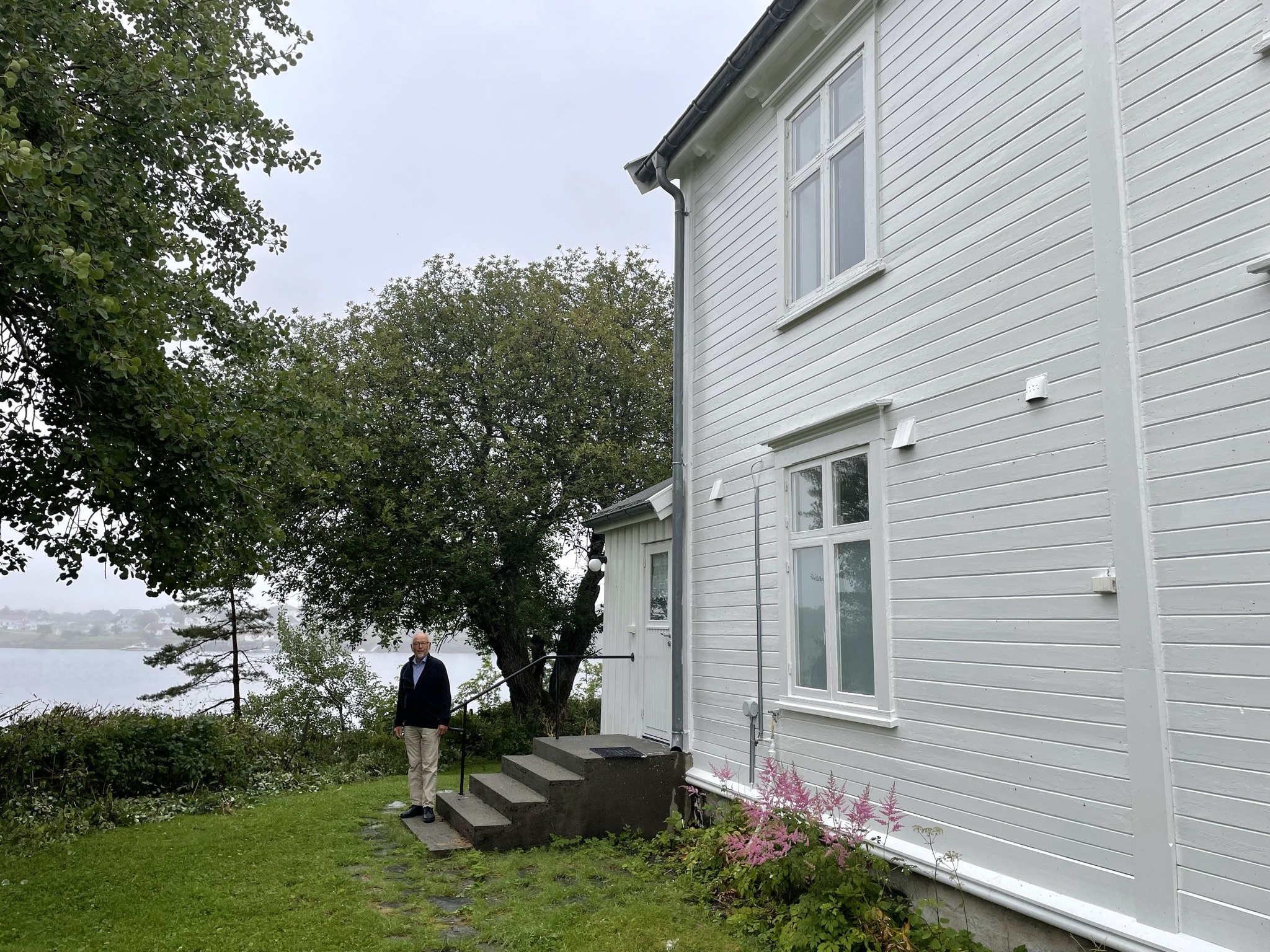 Prestevikar Stein Unneberg har malt hele presteboligen_hoved