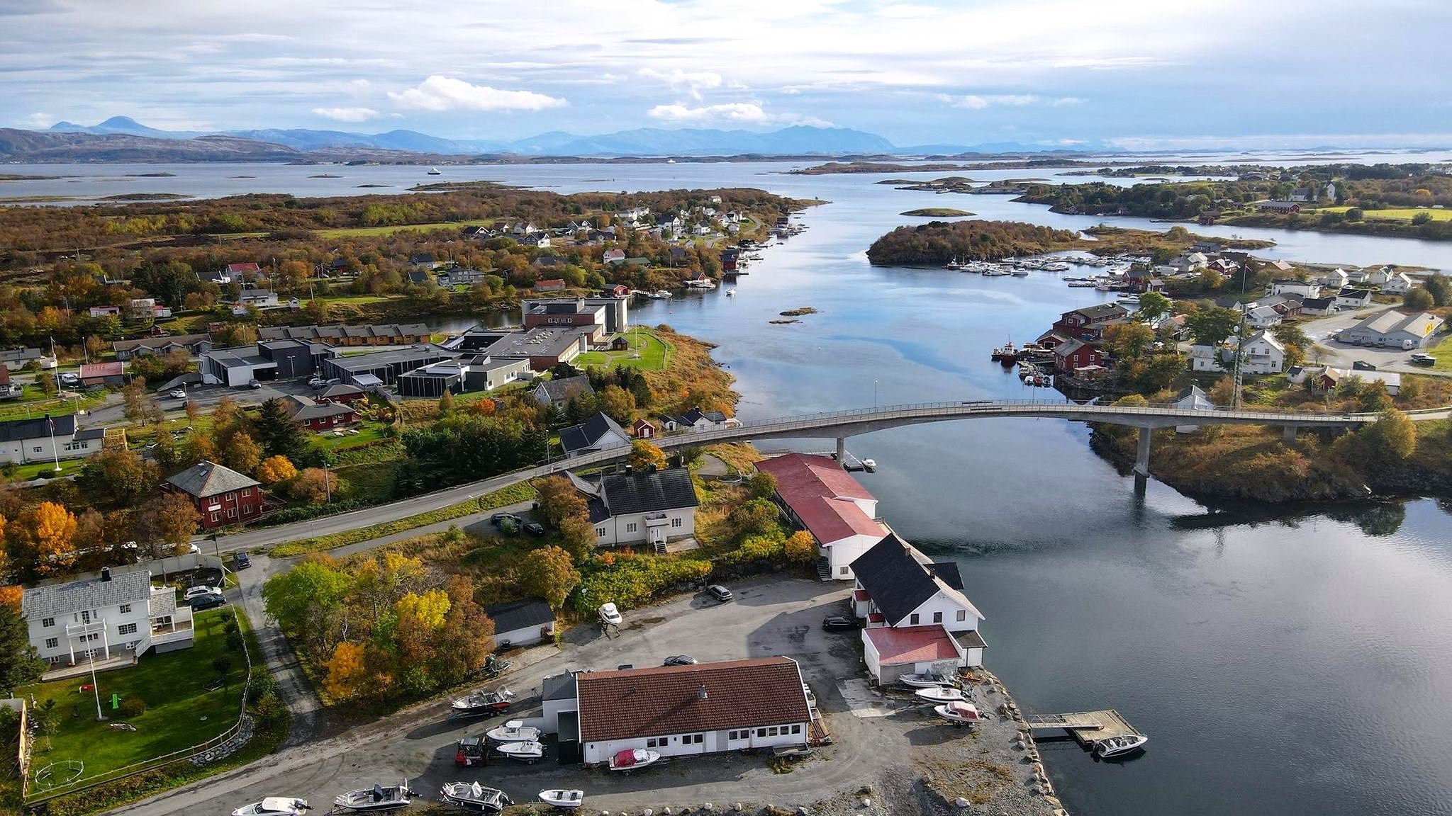 Dronebilde over Herøysundet bru