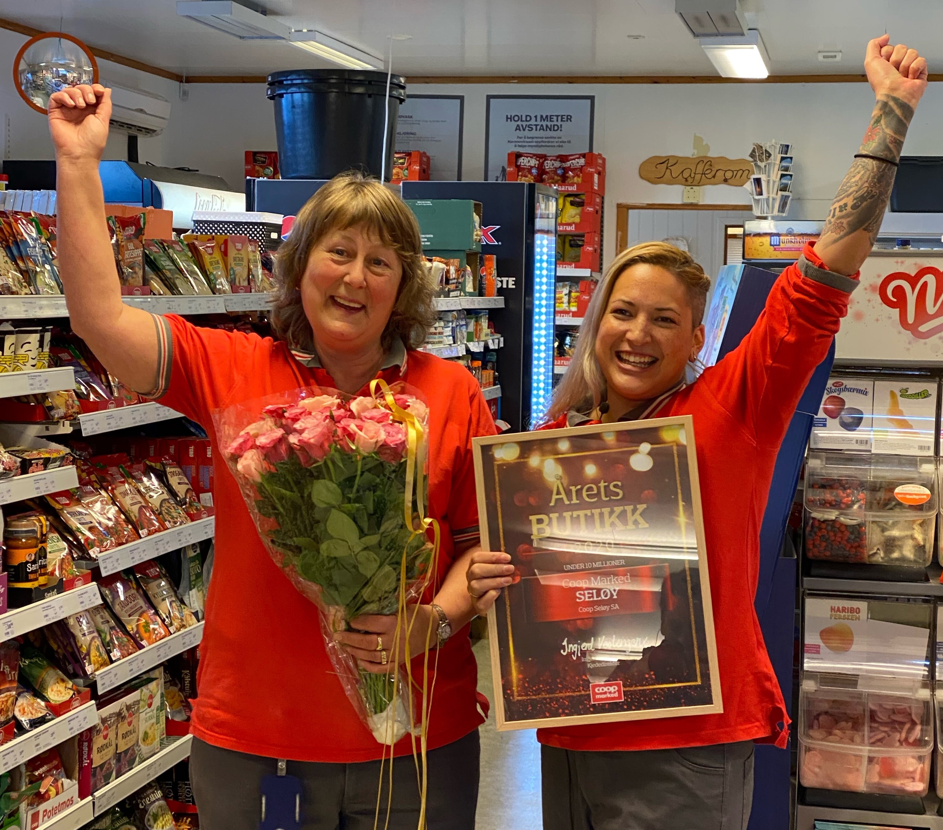 Coop Seløy årets butikk 2020_Leilani og Edith