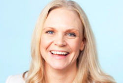 Fra Kristine Blixruds 5. tips for å lykkes med selvledelse: Bli bevisst ditt eget selvsnakk: Snakker du til deg selv slik du snakker til din beste venn/medarbeider, eller er det mer i retningen av selvkritikk. Foto: Marie Sjøvold