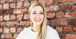 Vibeke Holtskog forteller at de hersketeknikkene hun oftest får beskrevet eksempler på, er usynliggjøring, latterliggjøring, tilbakeholding av informasjon, påføring av skyld og skam, hierarki eller aldersdiskriminering, projisering – at man gjør alt til motpartens problem. Foto: Juan Jose Jimenez Tirado