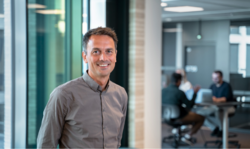 NAV KLATRER PÅ LISTEN: IT-direktør i NAV, Jonas Slørdahl Skjærpe, er ikke overasket over at NAV for andre året på rad klatrer på Norsk innovasjonsindeks. Foto: NAV