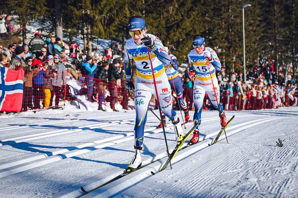 05.03.2022, Oslo, Norway (NOR):Ebba Andersson (SWE), Charlotte Kalla (SWE), (l-r)  - FIS world cup cross-country, mass women, Oslo (NOR). www.nordicfocus.com. © Thibaut/NordicFocus. Every downloaded picture is fee-liable.