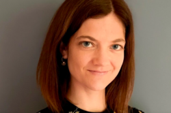 Kjære velferdsstaten. Jeg tror på deg. Tror du på meg?, skriver Helle Cecilie Palmer avslutningsvis. Foto: Agenda Magasin