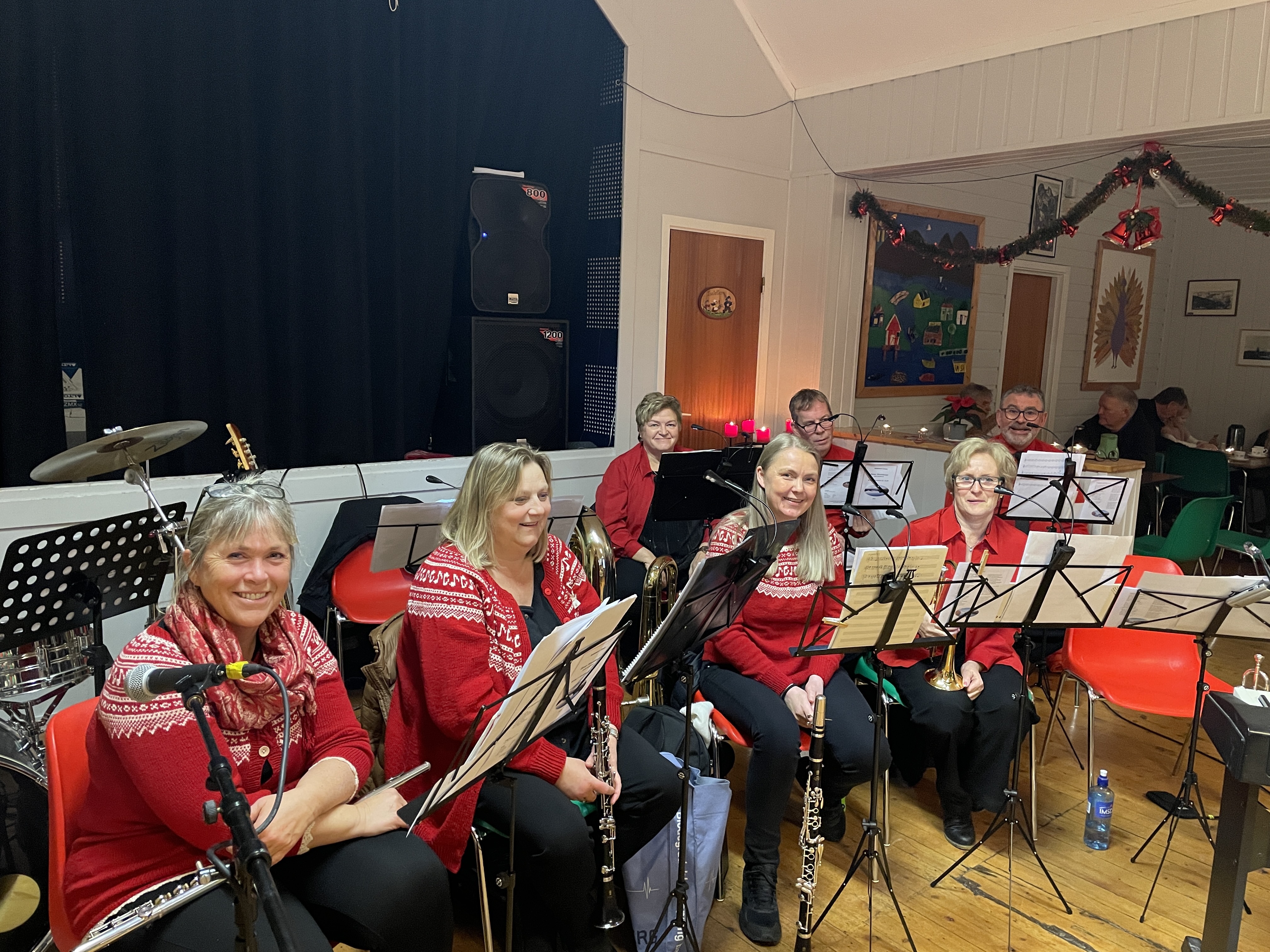 Herøy Musikkorps på julekonsert i Brasøy 2022.