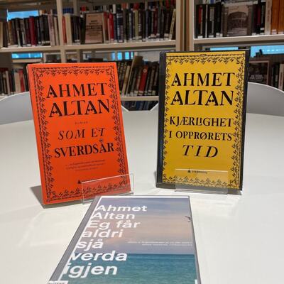 Tre bøker av journalist og forfatter Ahmet Altan