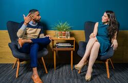 En HR-leder med dyp kjennskap til bedriftens langsiktige mål og eksisterende organisasjon, kan se hva som er gode løsninger i den enkelte sak, skriver artikkelforfatterne. Foto: Jopwell / Pexels