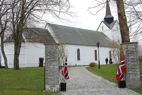 Herøy kirke. (Foto: Trine Hegheim)
