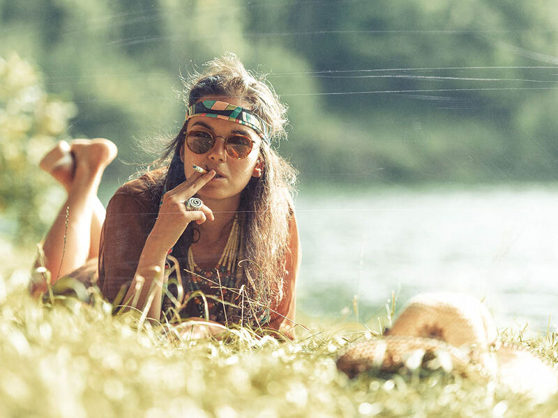 Hippie i gresset
