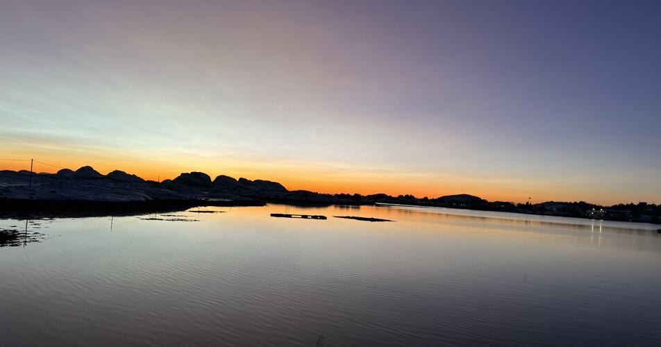 Solnedgang over Seløy. (Foto: Svein-Cato Jakobsen)