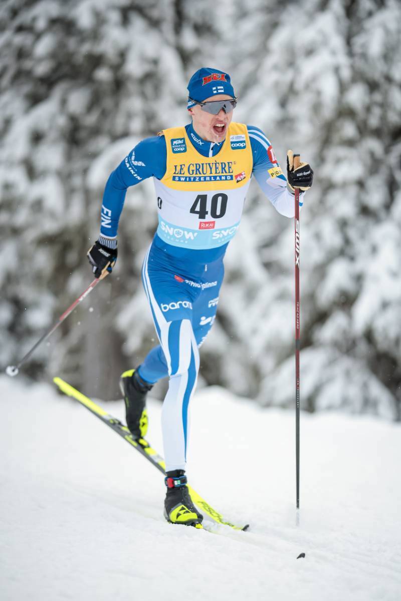 Niskanen251123fm856.JPG
