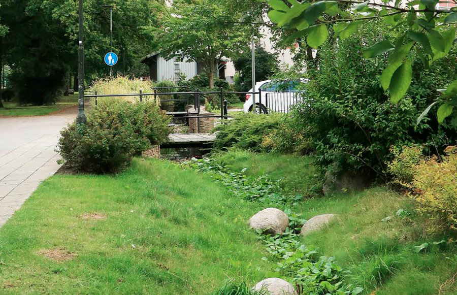 Grøft langs vei i Malmø. Foto: Marie Langsholt Holmqvist, Oslo kommune. Illustrasjonsbildet er hentet fra veilederen