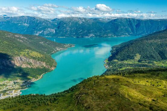 Bilde frå Nipa med Feigefossen i bakgrunn