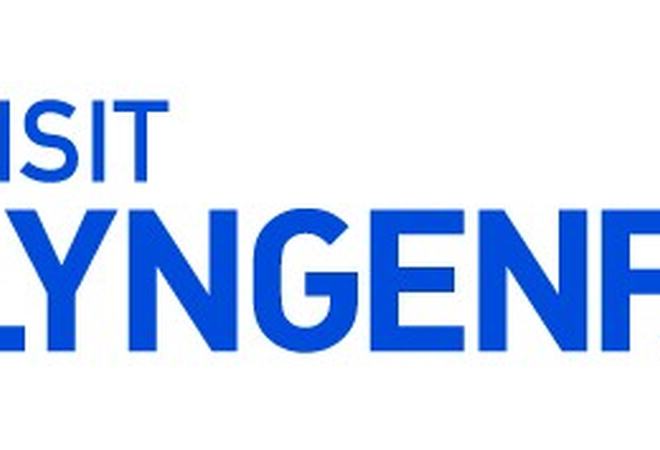 thumbnail_visit-lyngenfjord_logo[1]