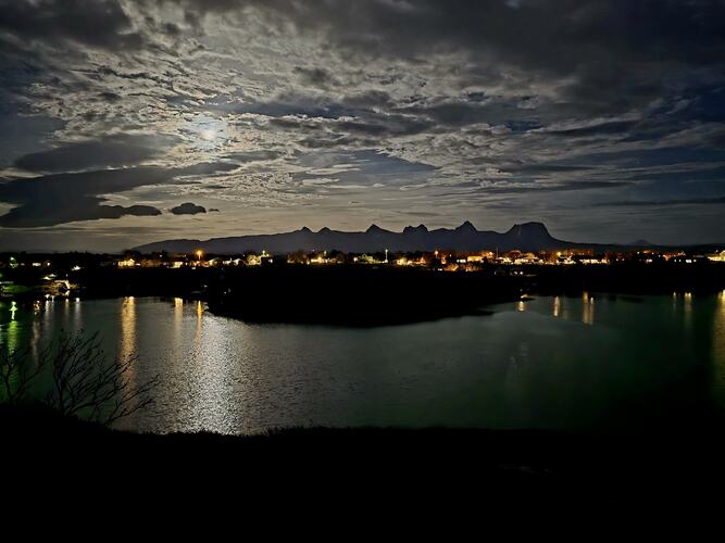 Valsåsen en oktoberkveld. (Foto: Oddbjørn Lorvik)