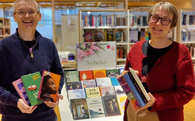 Jan Erik Sandhals og Siv Ellefsrud gir boktips.