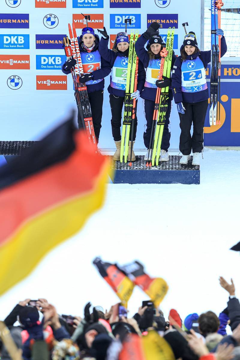 Group180125cm91333 (1).JPG